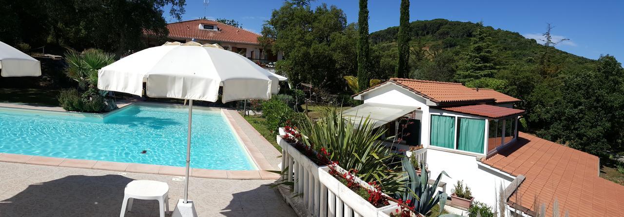 Oasis Aparthotel